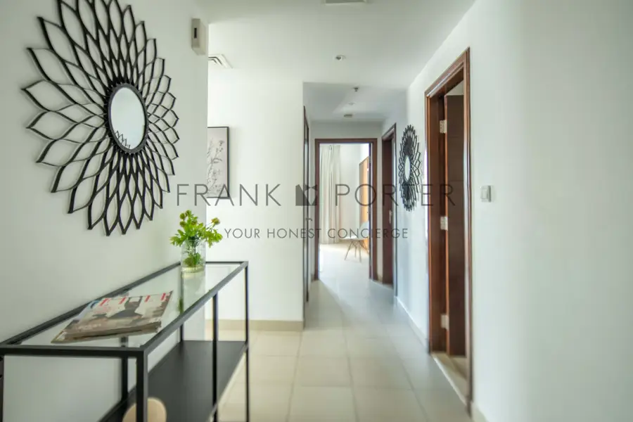 Modern 2BR in Downtown - Close to Dubai Mall | Ideal for Mid-Term Rental, Monthly & Weekely Stays | All Bills Inclusive