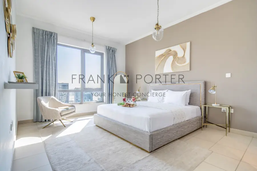 Modern 2BR in Downtown - Close to Dubai Mall | Ideal for Mid-Term Rental, Monthly & Weekely Stays | All Bills Inclusive