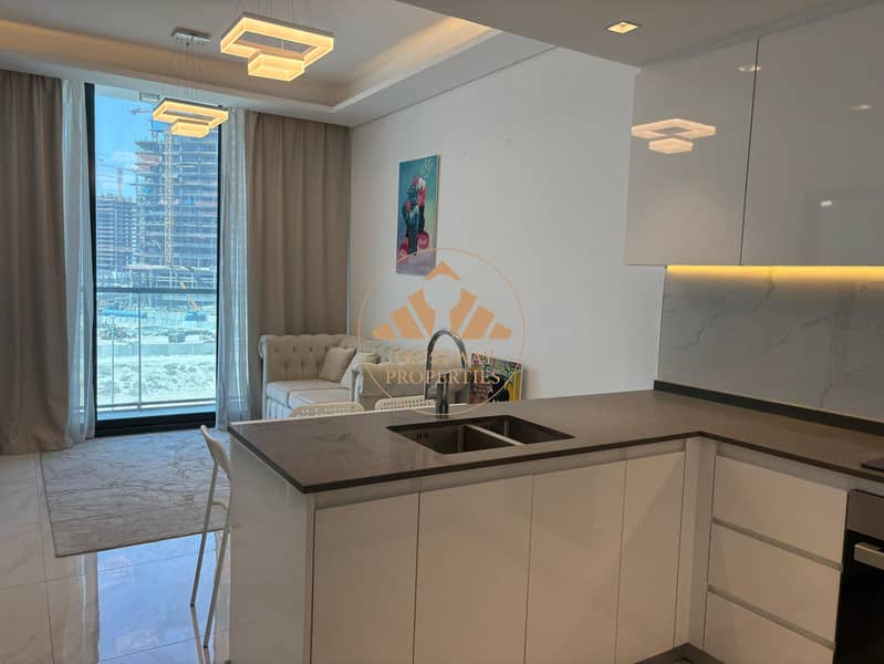 4 kitchen living area. jpg