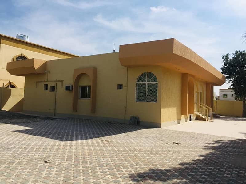 Villa for sale at an attractive price In the emirate of Ajman in the area Muwaihat corner villa on two streets