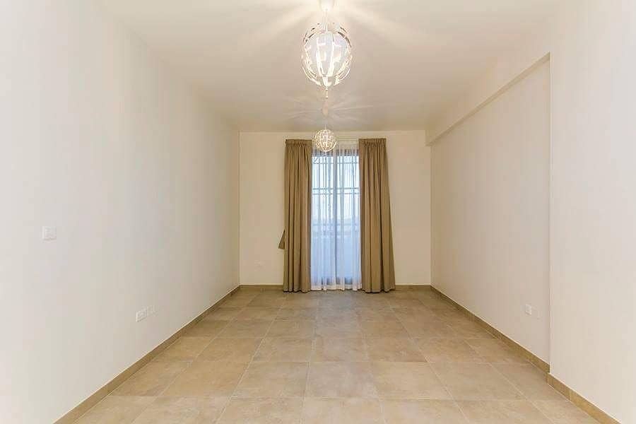 IMMEDIATE SALE BEAUTIFUL 1 Bedroom Apartment