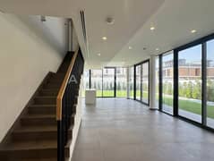 Corner Unit | Community Expert | Near Pool Area