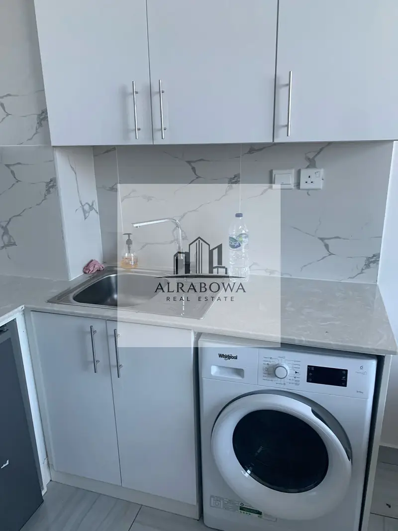 Furnished | Vacant Soon | City View