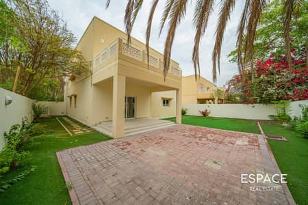 4 Bedroom Villa for Rent in The Meadows, Dubai - Exclusive | Upgraded | Peacefull Living
