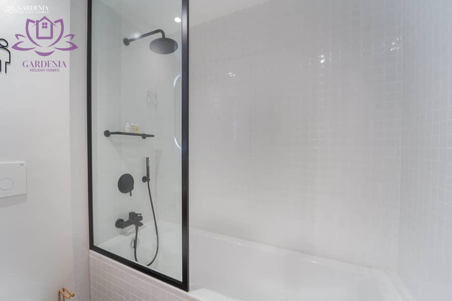 16 Bath 2 2. jpg
