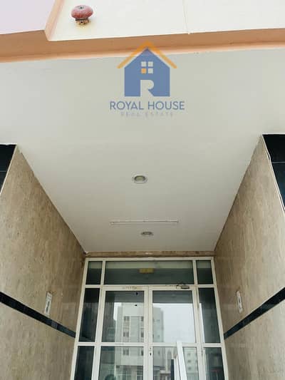 10+ Habitaciones Building para en Venta en Muwaileh Commercial, Sharjah - WhatsApp Image 2026-03-06 at 9.33. 55 PM (4). jpeg 10+ Habitaciones Building para en Venta en Muwaileh Commercial, Sharjah - WhatsApp Image 2026-03-06 at 9.33. 55 PM (4). jpeg