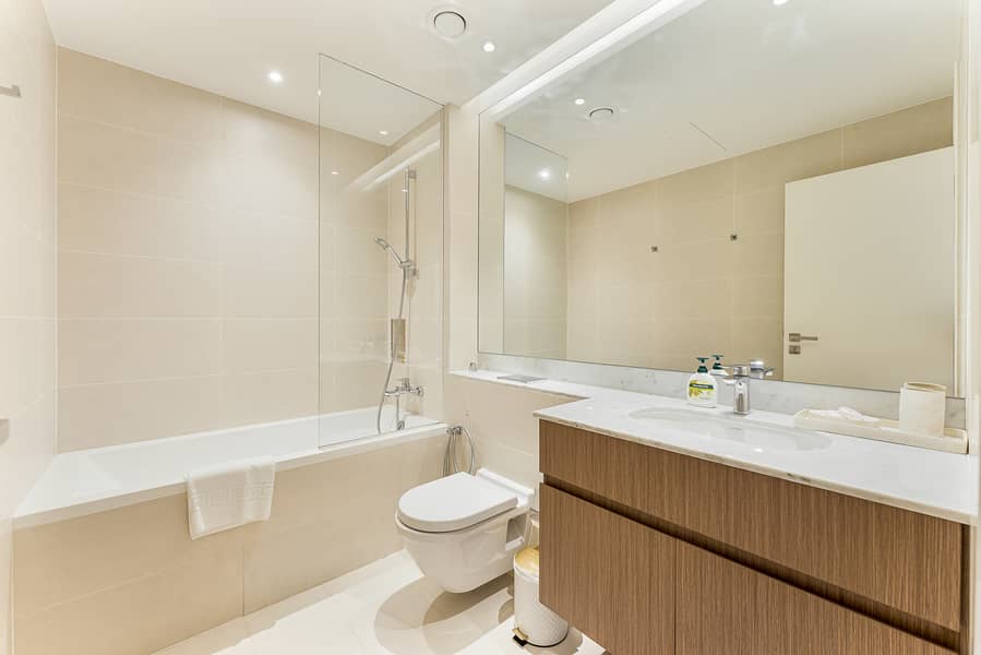 13 Bathroom (7). jpeg