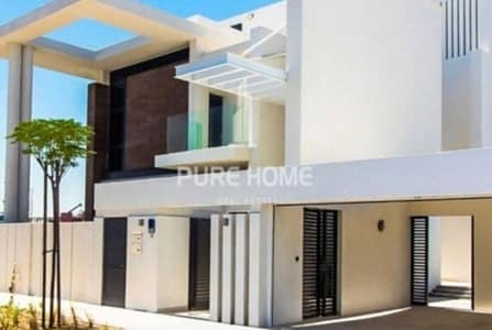 Perfect for you and for your Family this 5 Bedrooms Villa For Sale in West Yas Call us Now Perfect for you and for your Family this 5 Bedrooms Villa For Sale in West Yas Call us Now