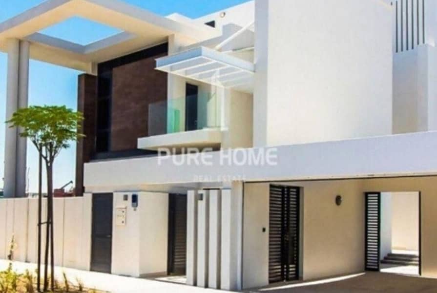 Perfect for you and for your Family this 5 Bedrooms Villa For Sale in West Yas Call us Now Perfect for you and for your Family this 5 Bedrooms Villa For Sale in West Yas Call us Now