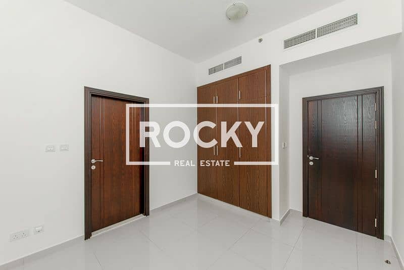 6 AlBarsha_MatarSaifBldg-2BR (9 of 17). jpg