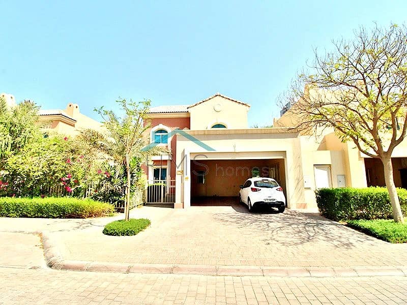 5 bedroom Villa with modern kitchen and finish