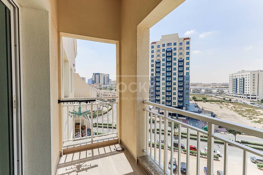 21 Mazaya 10A - Unit 608-31. jpg