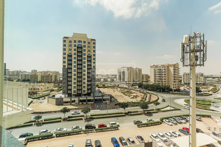 22 Mazaya 10A - Unit 608-20. jpg