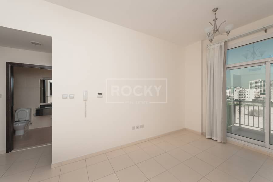 5 Q Point - Ghanima Bldg - 405 1BR WB (2 of 19). jpg