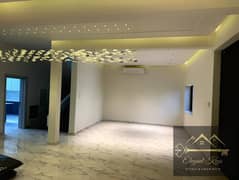 فیلا في الوصل 4 غرف 800000 درهم - 14355016