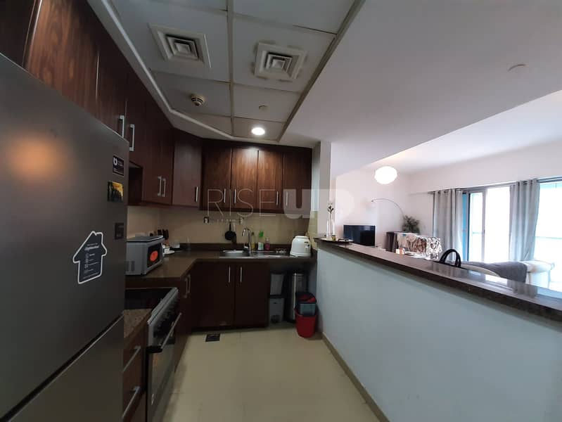 5 Executive Tower 703 (8). jpg