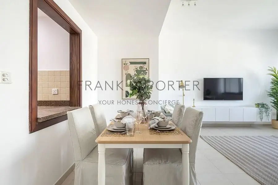Modern 2BR in Business Bay w/ Burj Khalifa Views | Ideal for Mid - Term, Monthly & Weekely Stays | All Bills Inclusive