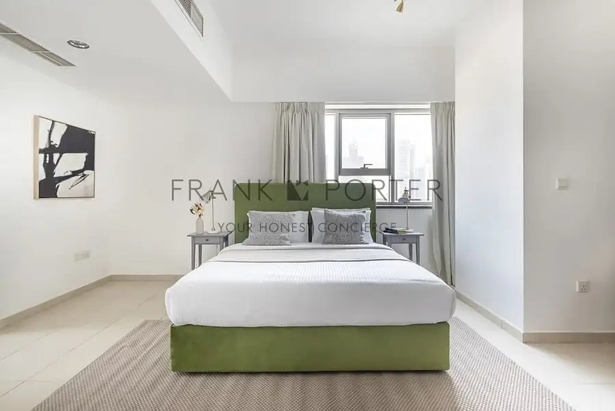Modern 2BR in Business Bay w/ Burj Khalifa Views | Ideal for Mid - Term, Monthly & Weekely Stays | All Bills Inclusive