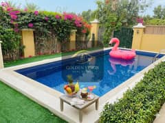 فیلا في قرية الحمراء 5 غرف 190000 درهم - 14530961