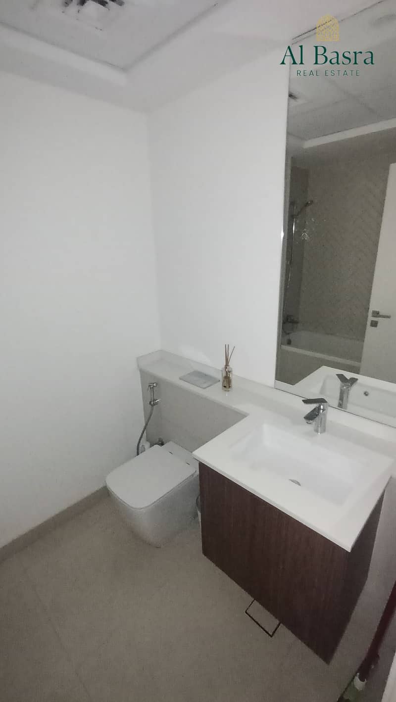 6 bright-furnished-studio-sharjah-apartment. jpg