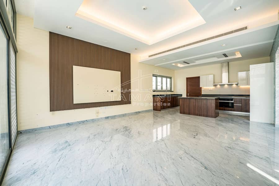 Vacant Contemporary 5BR Close To community Centre - Image 7