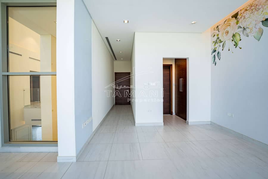 Vacant Contemporary 5BR Close To community Centre - Image 17