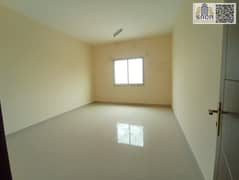 شقة عائلية واسعة 3 غرف وصالة مع بلكونة وتكييف مركزي بسعر رائع