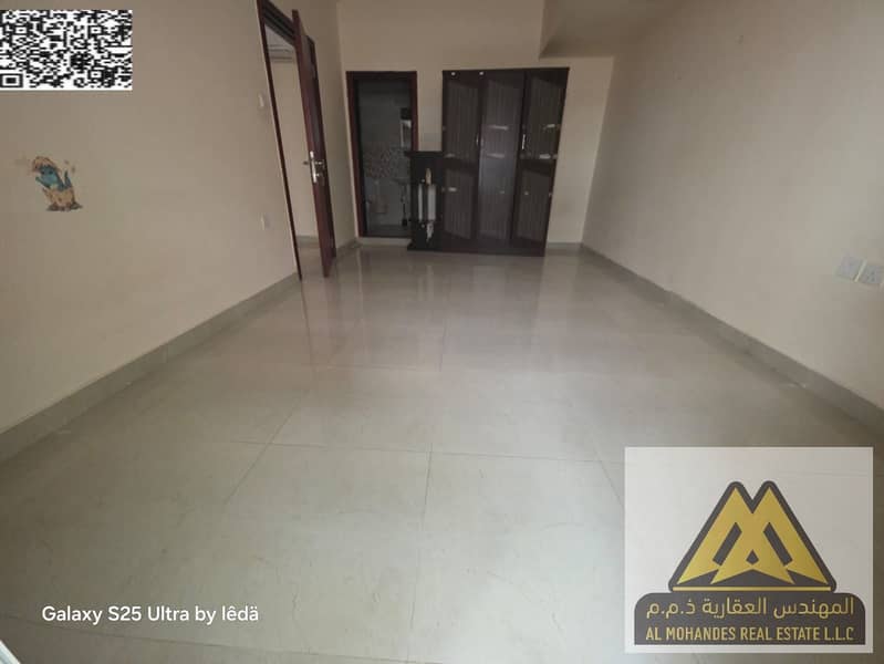 Al Rashidiya – Master bedroom – 2 bathrooms – 2 large balconies.