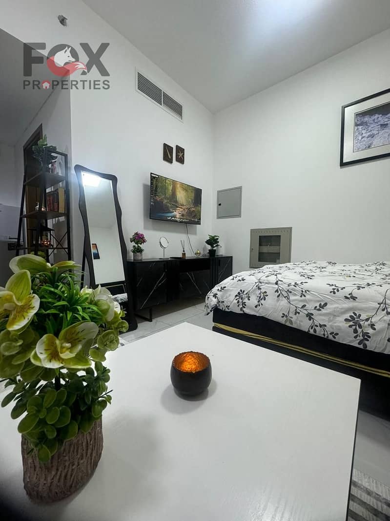 A distinctive studio for monthly rent for the first resident in the Al Nuaimiya area on Al Ittihad Street within the Emirate of Ajman, in a vital loca