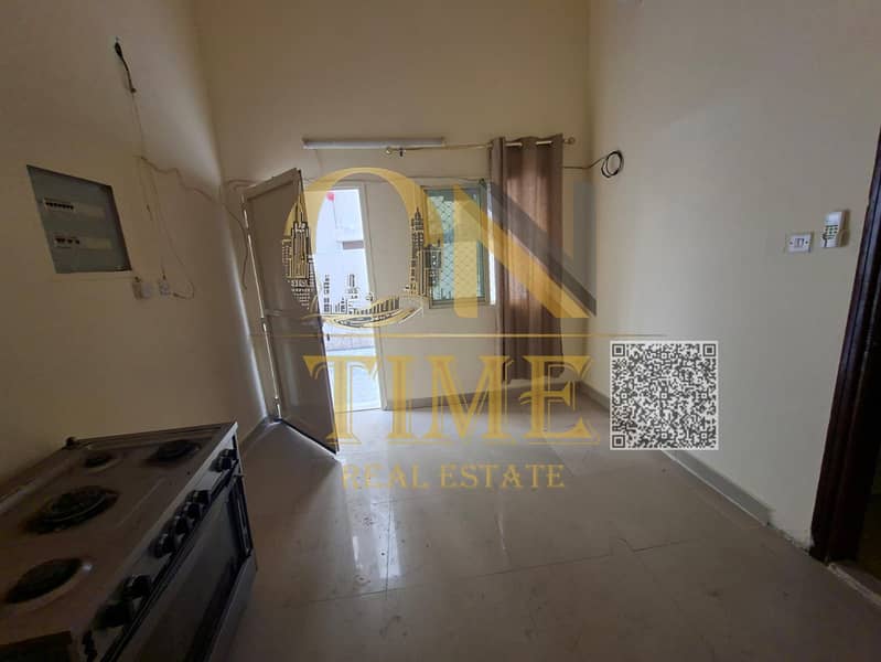 Large space | Prime location | Separate kitchen | Direct on King Faisal Street