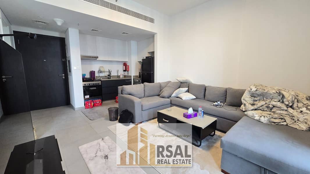 Fully Furnished 1-Bedroom Apartment for Rent in East Village, Aljada