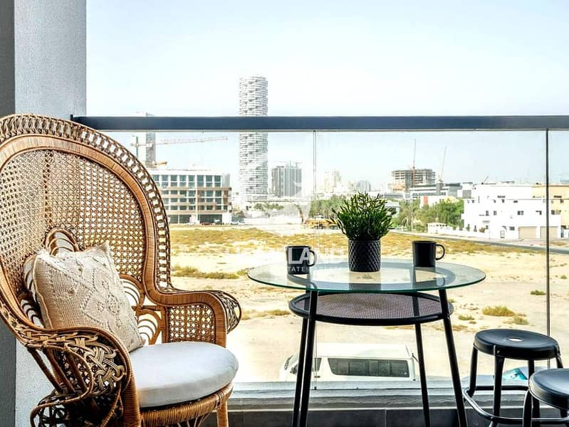 Bright and Spacious | with Maids | Open View