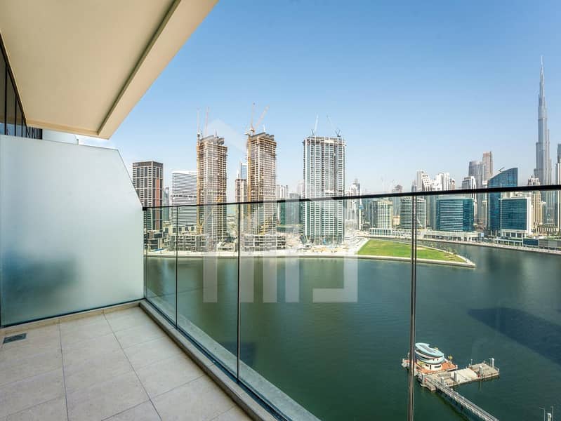 Burj and Canal View | Pet Friendly | Serviced