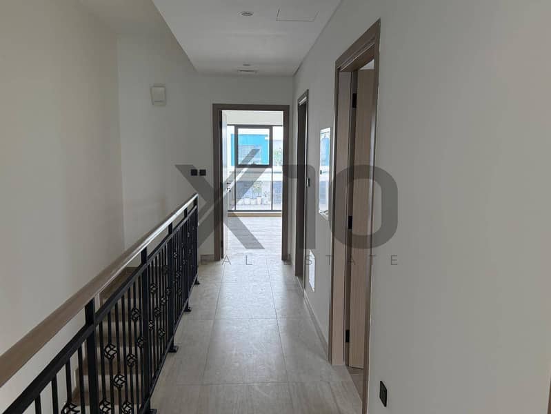 4BR Santorini Townhouse | Near Pool & Green Belt - 7