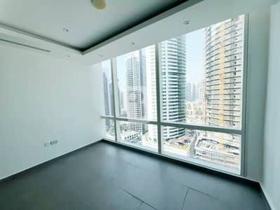 Office for Rent in Business Bay, Dubai - WELL FITTED / BRIGHT SPACE / OPEN LAYOUT
