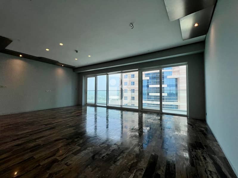 Sea Views | Spacious | Vacant