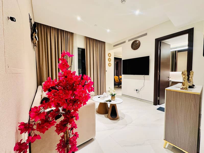 Modern | Fully Furnished | Higher Floor | 1BR| Bills included |Monthly rent