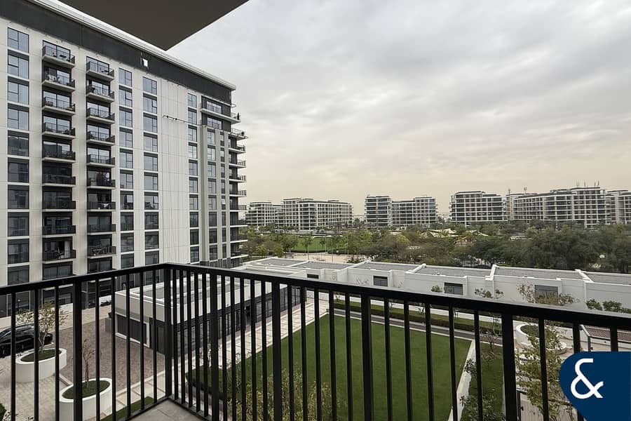 2 Bedroom & 2 Bathroom | Vacant | Upgraded