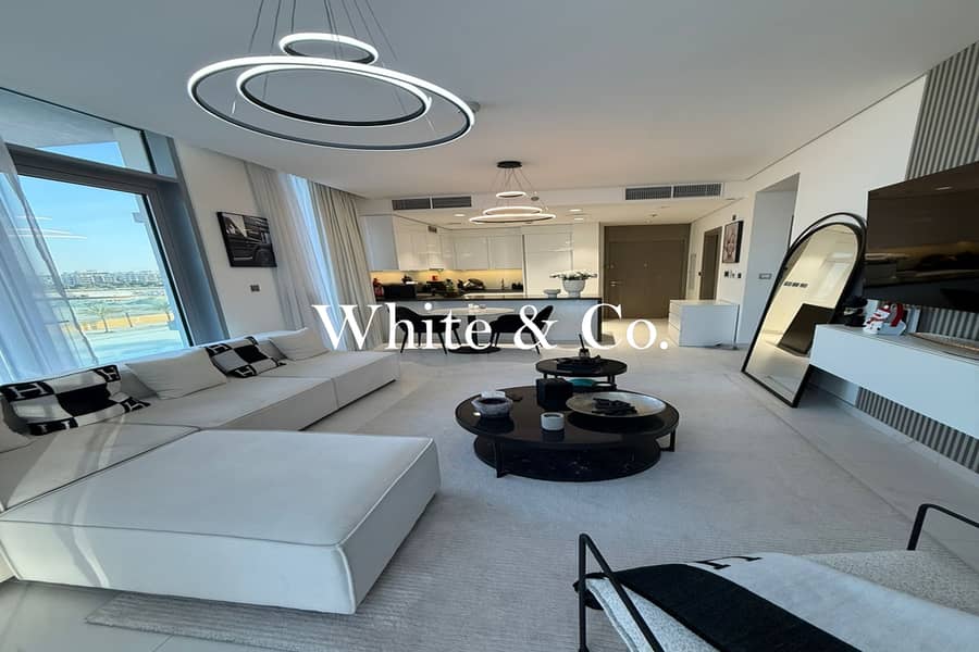 Corner Unit | Spacious 1 Bed | Furnished