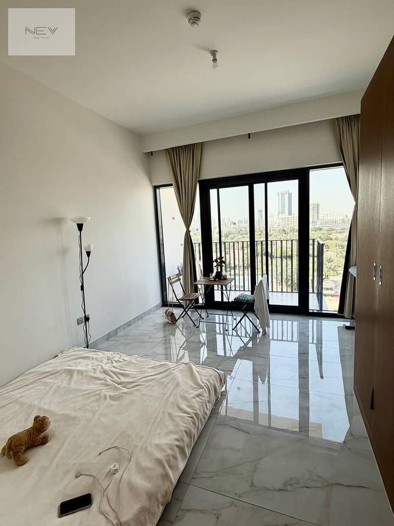 STYLISH | READY TO MOVE-IN | SPACIOUS LAYOUT