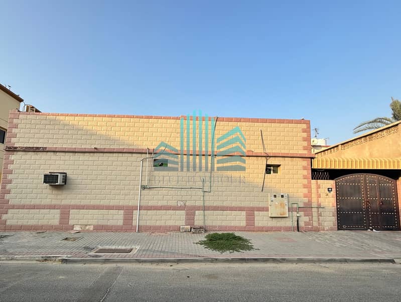 EXCLUSIVE FOR FAMILY | WALKING DISTANCE TO METRO | WELL MAINTAINED