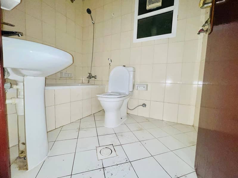 SUPER OFFER STUDIO CENTRAL AC & CENTRAL GAS RENT 22K