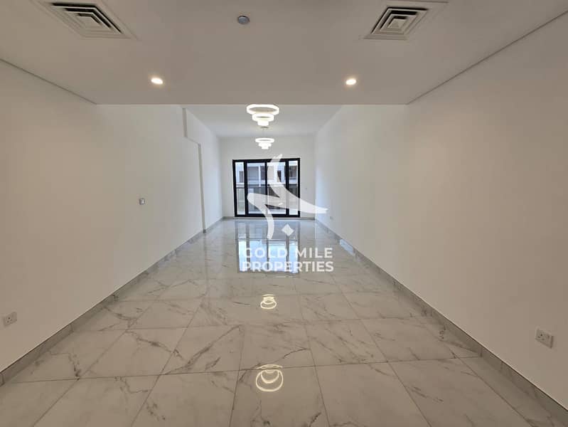 LUXURY 1 BHK - FAMILY BUILDING - SEMI FURNISHED - BIG LAYOUT