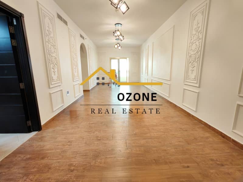 Gorgeous 2bhk with Balcony and Parking //Family Building near to park and mosque