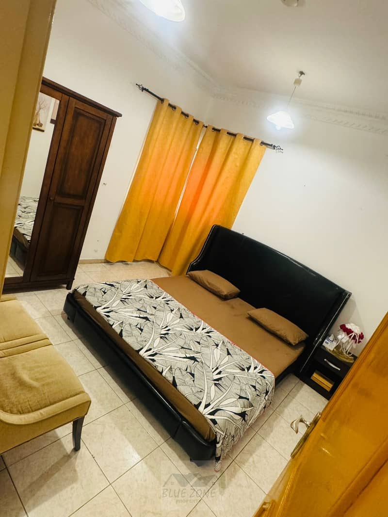 Monthly basis, one Bhk available Sharjah jubail bus station rent 3200