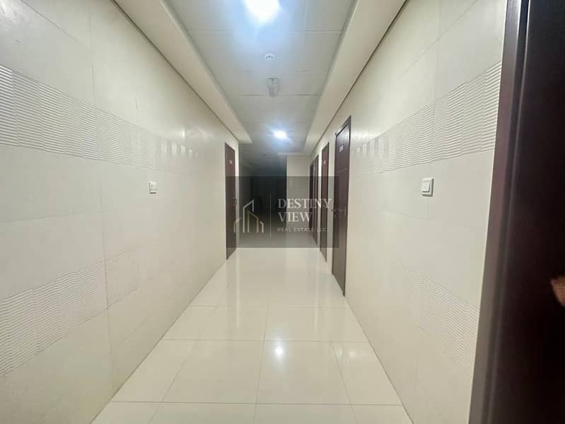 Like brand new lavish 1bhk apartment fully family Building 2bahts