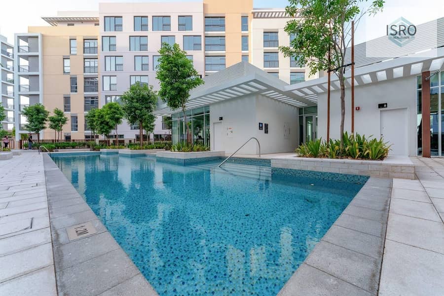 Ready to move-studio- balcony -close to the mall