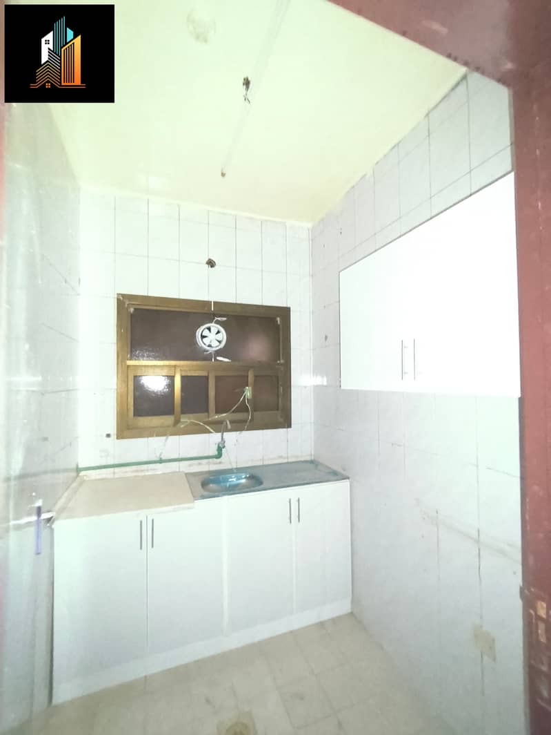 Industrial area 4 1BHK APARTMENT FOR BACHELOR FREE PARKING RENT ONLY 22K