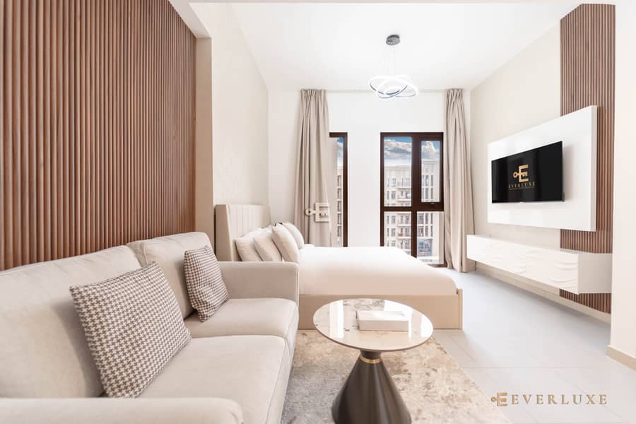 Contemporary Studio | Bright 5th Floor Living