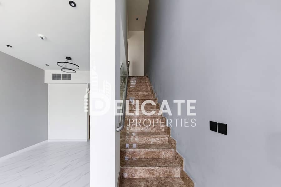 3 Residence 2-17. jpg